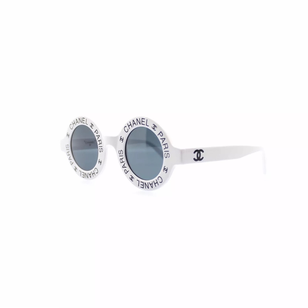 Chanel vintage White Round Sunglasses new from 1993’